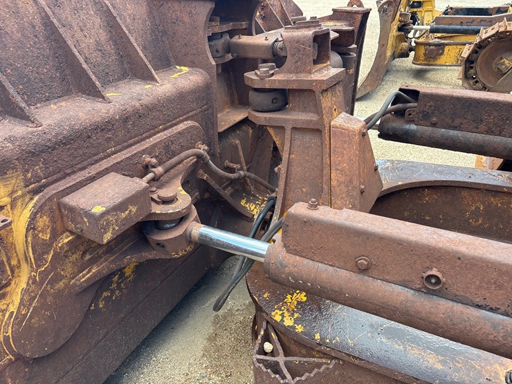 caterpillar-d6n-lgp-image-7