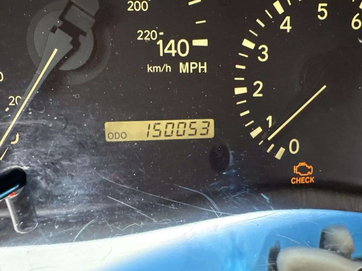 2000-lexus-rx300-image-16