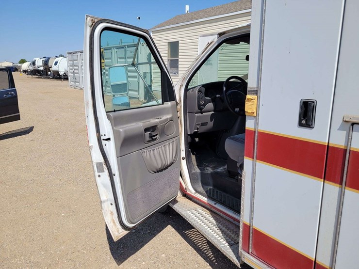 1999-ford-e450-image-21