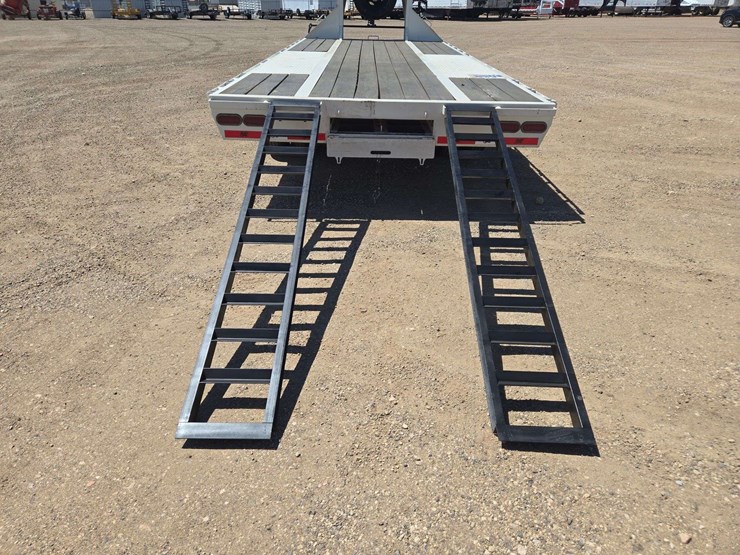 2023-super-champion-flatbed-trailer-image-3