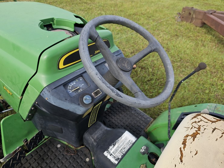 john-deere-4110-image-8