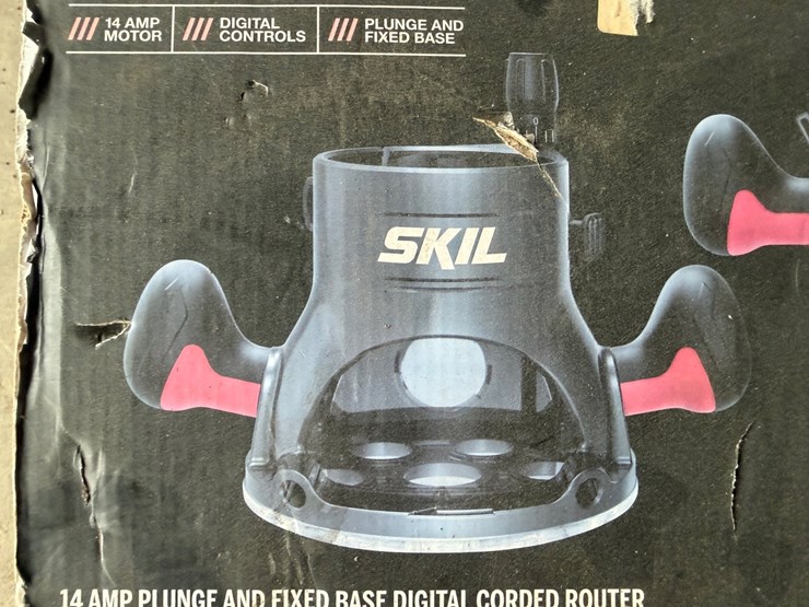 #2013-•-14-amp-skil-plunge-and-fixed-base-digital-corded-router-image-5