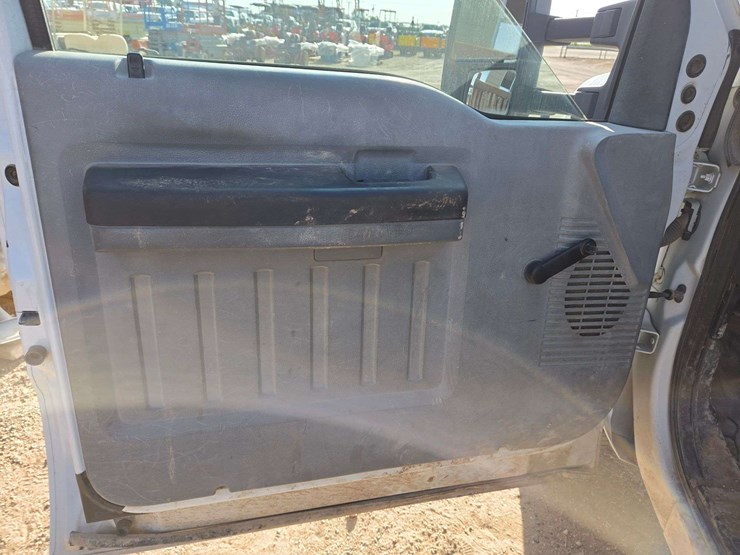 2012-ford-f250-image-15