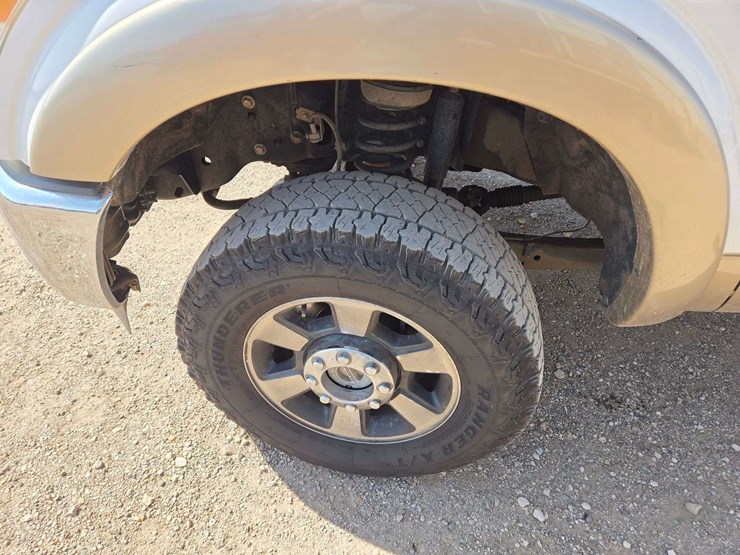2013-ford-f350-image-8