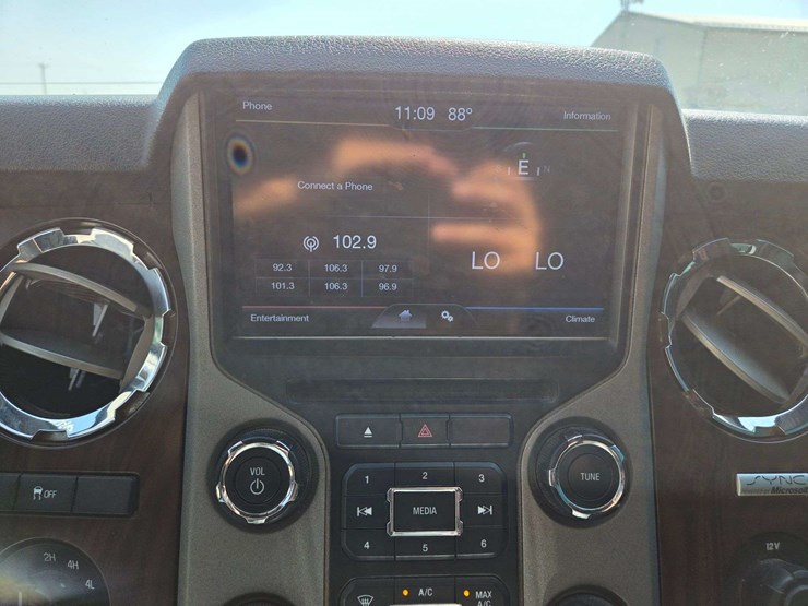 2013-ford-f350-image-18