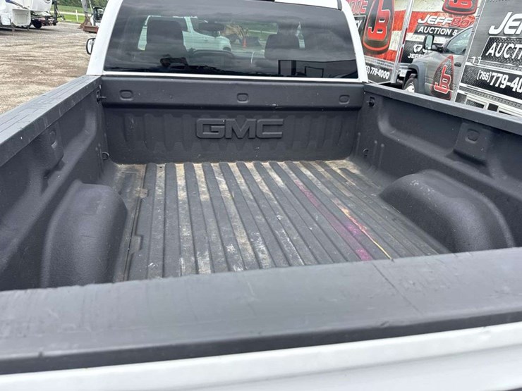 2015-gmc-sierra-1500-image-11