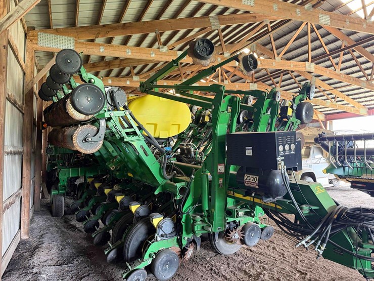 john-deere-1790-image-18