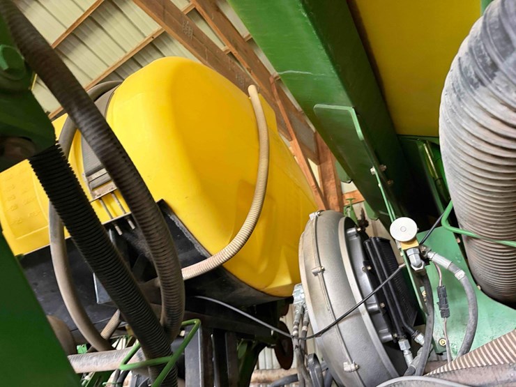 john-deere-1790-image-25