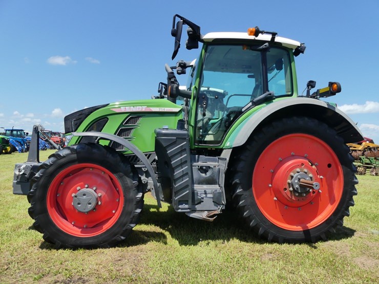 fendt-714-vario-image-1