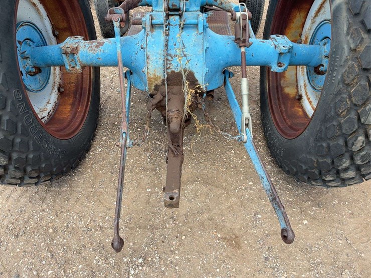 ford-tractor-image-6