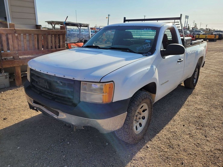 2013-gmc-sierra-1500-image-1