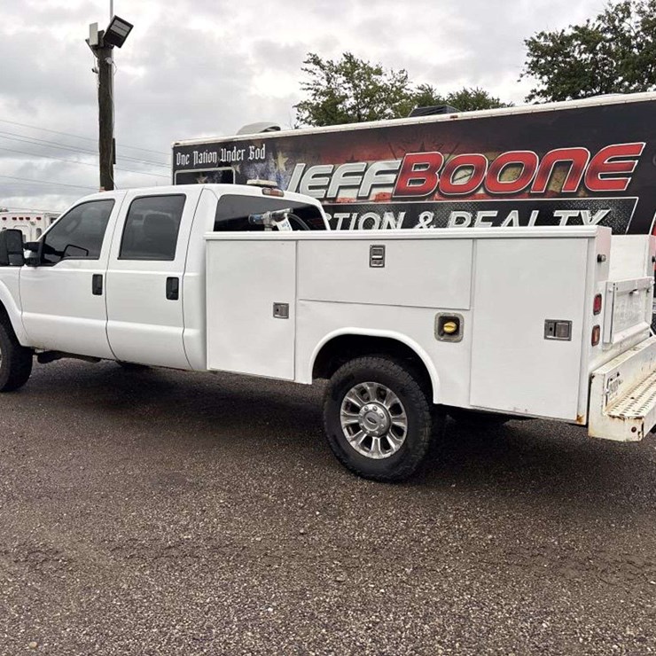 2011 FORD F350