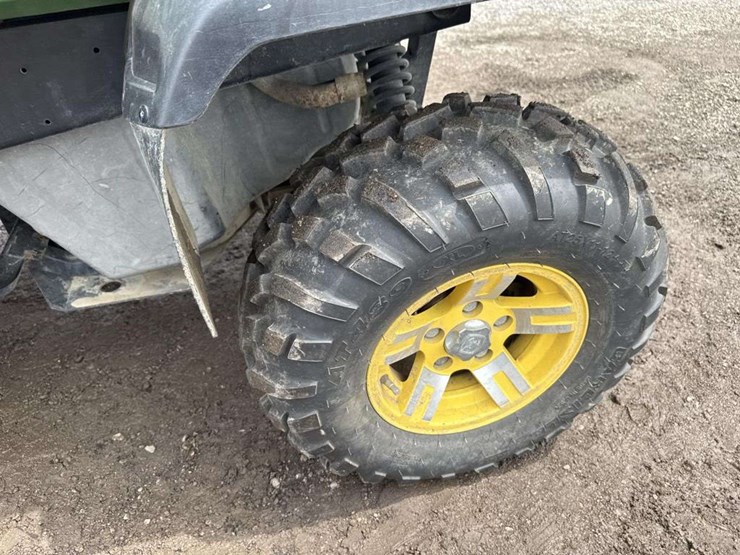 john-deere-gator-image-11
