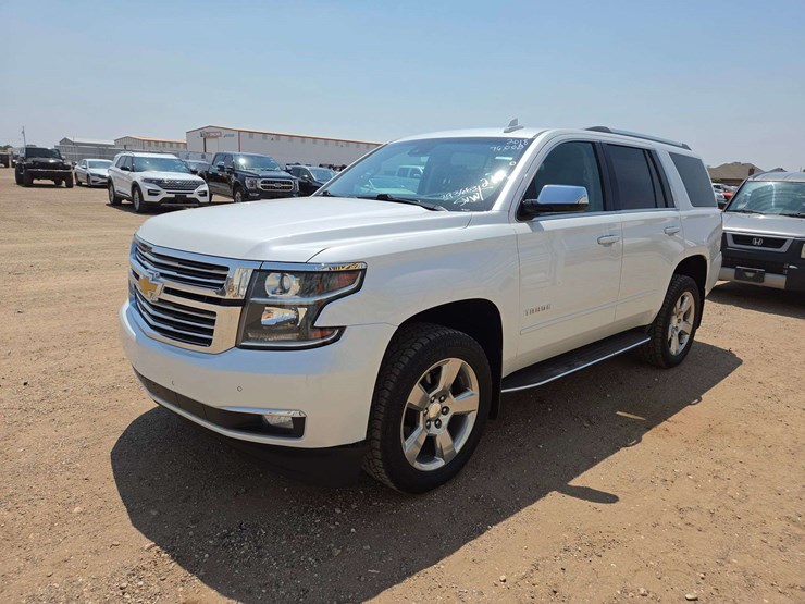 2018-chevrolet-tahoe-image-1