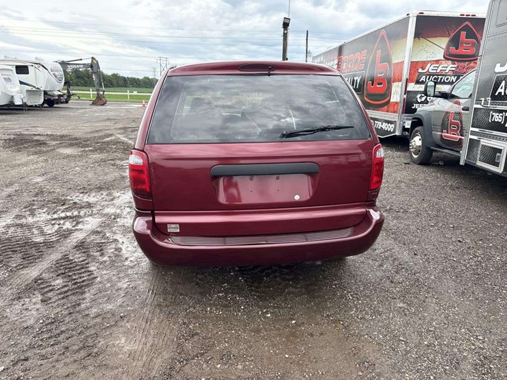 2001-dodge-grand-caravan-se-image-3