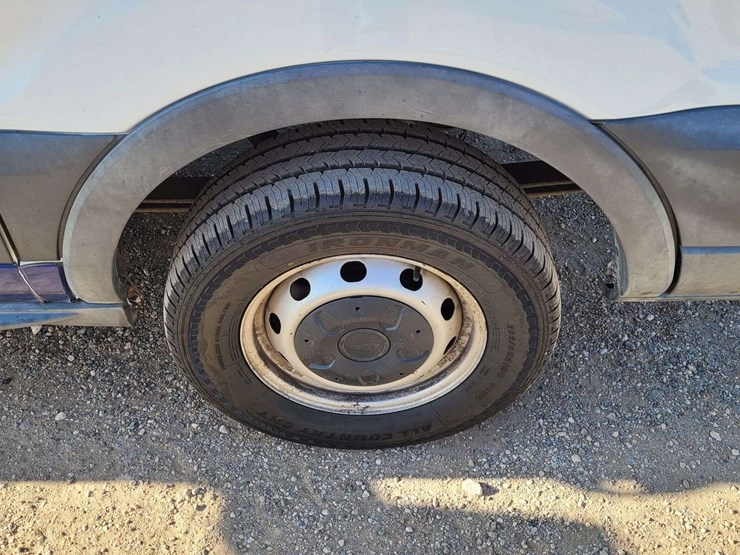 2015-ford-transit-image-15