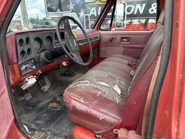 1980-chevrolet-custom-deluxe-image-9