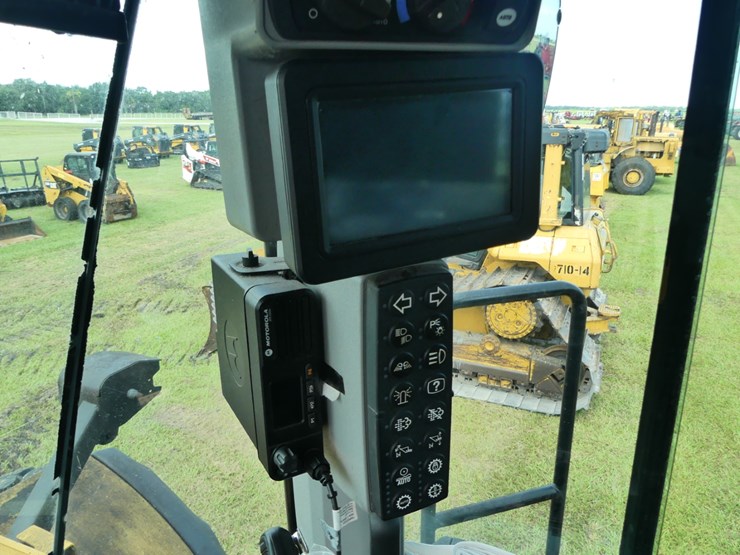 caterpillar-980m-image-19