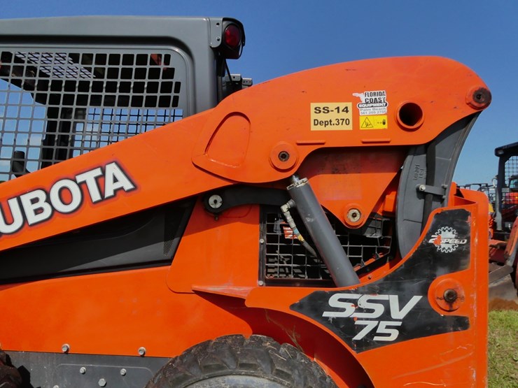 kubota-ssv75-image-7