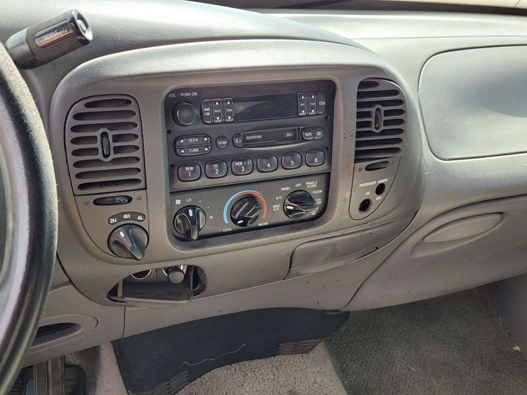 1997-ford-f150-lariat-image-18