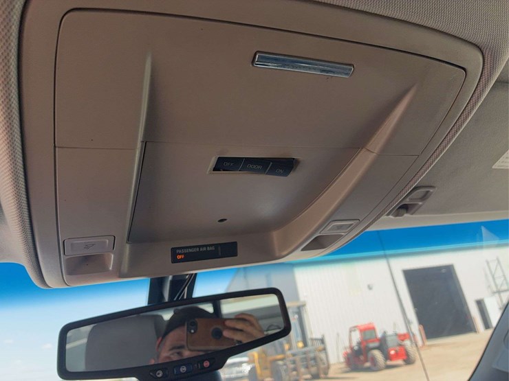 2017-chevrolet-silverado-2500-image-28