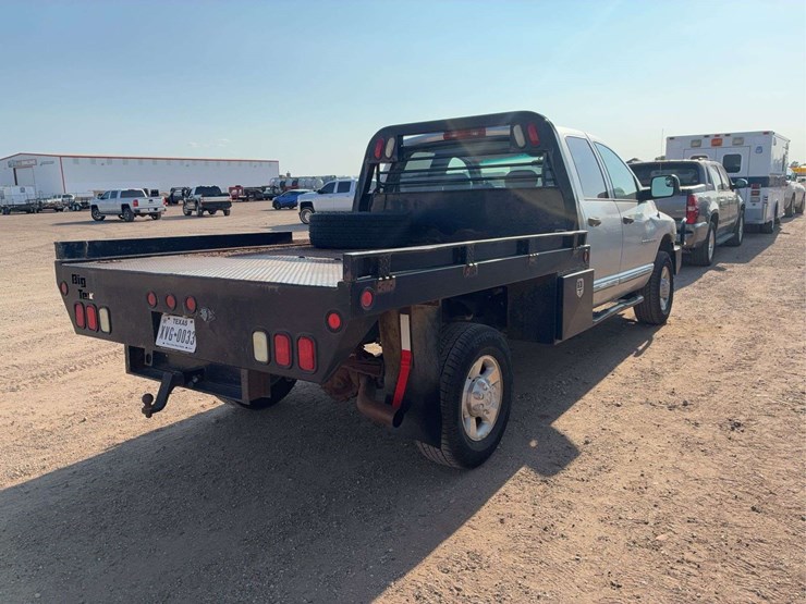 2004-dodge-ram-3500-image-3