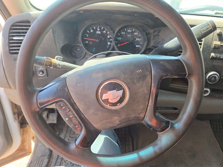 2008-chevrolet-silverado-1500-ls-image-26