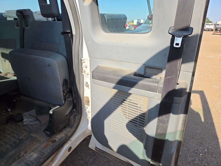 2012-ford-f250-image-13