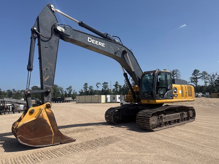 #16331-•-2023-deere-350p-hydraulic-excavator-image-1