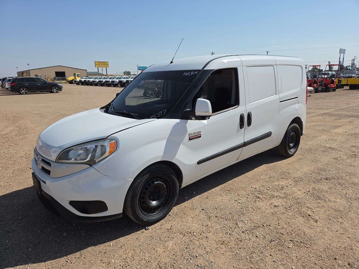 2017-ram-promaster-city-image-1