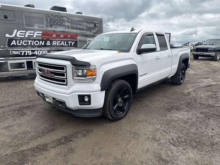 2015-gmc-sierra-1500-image-1
