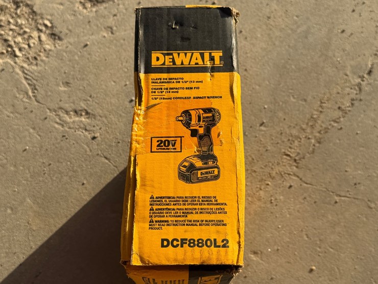 #2024-•-dewalt-1/2in-cordless-impact-wrench-image-12