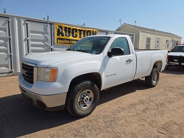 2009-gmc-sierra-2500hd-image-1