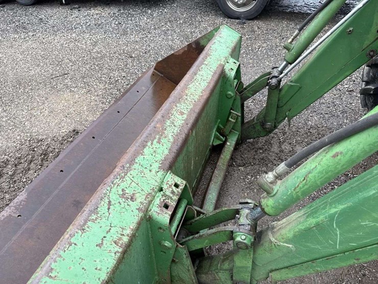john-deere-2350-image-7