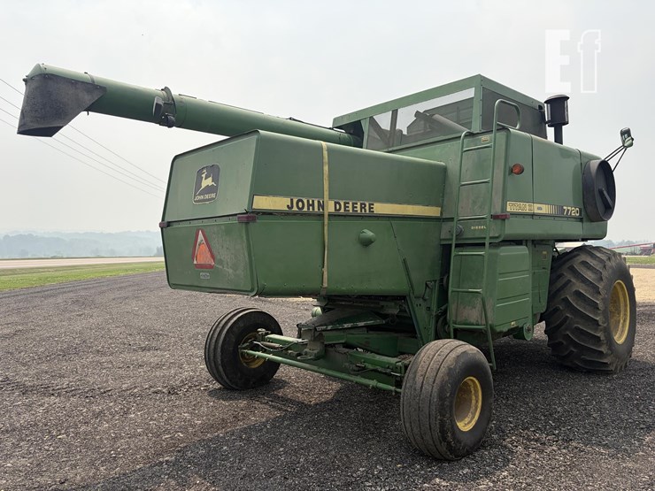 1985-john-deere-7720-titan-ii-image-5