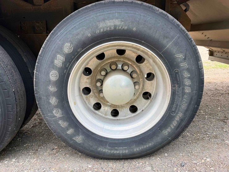 wilson-grain-trailer-image-14