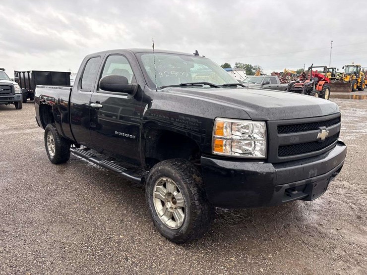 2009-chevrolet-silverado-1500-image-3