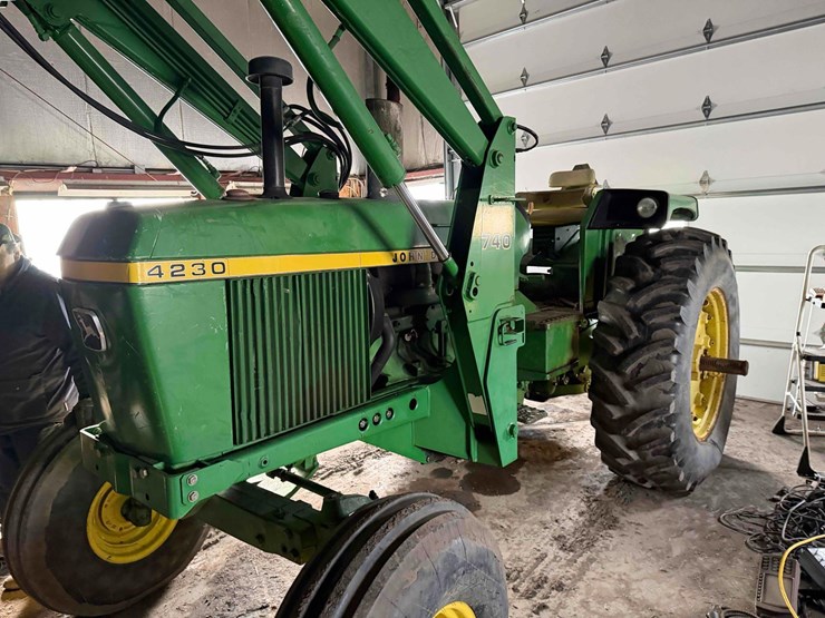 john-deere-4230-image-1