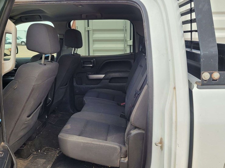 2016-chevrolet-silverado-2500-lt-image-5