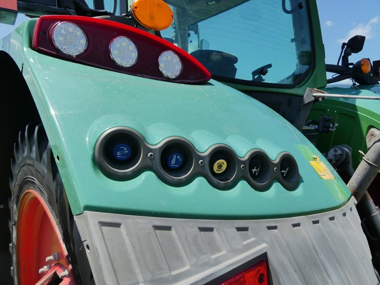 fendt-714-vario-image-9