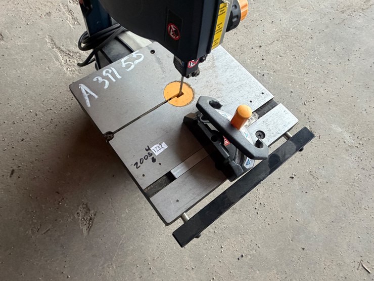 #2014-•-ryobi-band-saw-image-12