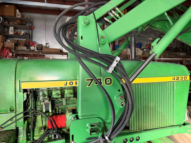 john-deere-4230-image-4