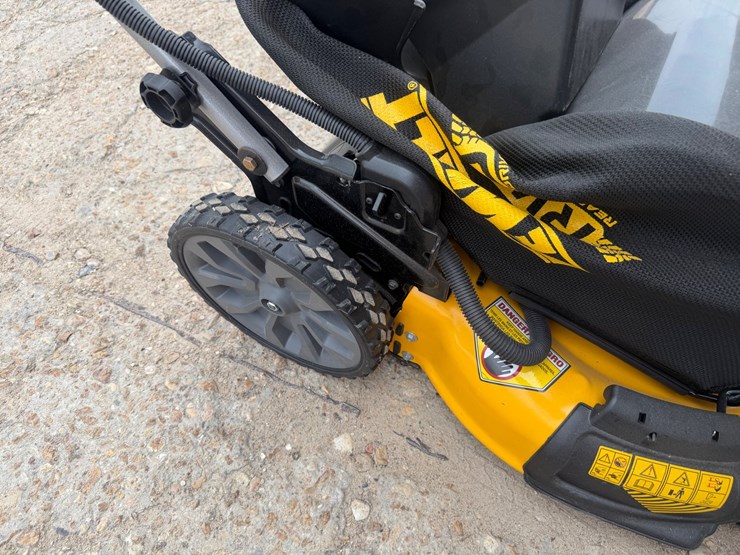 #2005-•-dewalt-rwd-push-mower-image-8
