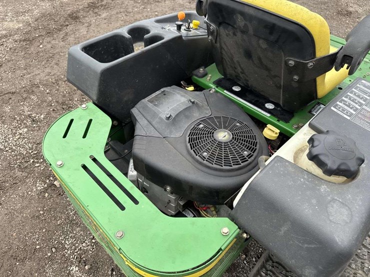 john-deere-425-image-8