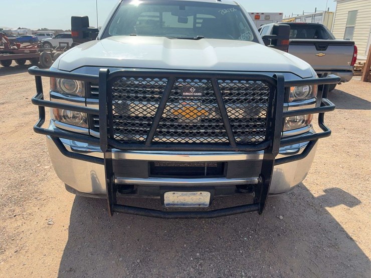 2017-chevrolet-silverado-2500-image-6