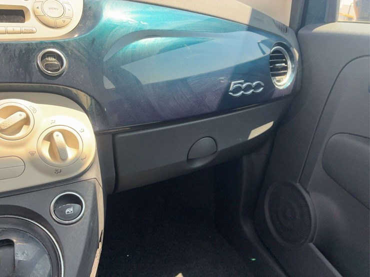 2015-fiat-500-image-12