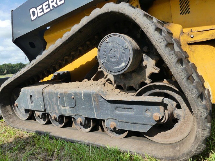 deere-325g-image-5