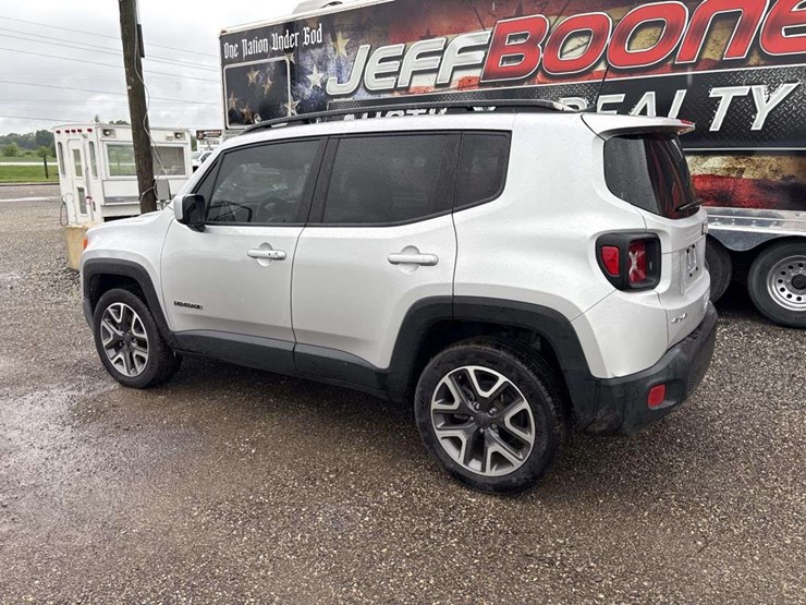 2018-jeep-renegade-image-2