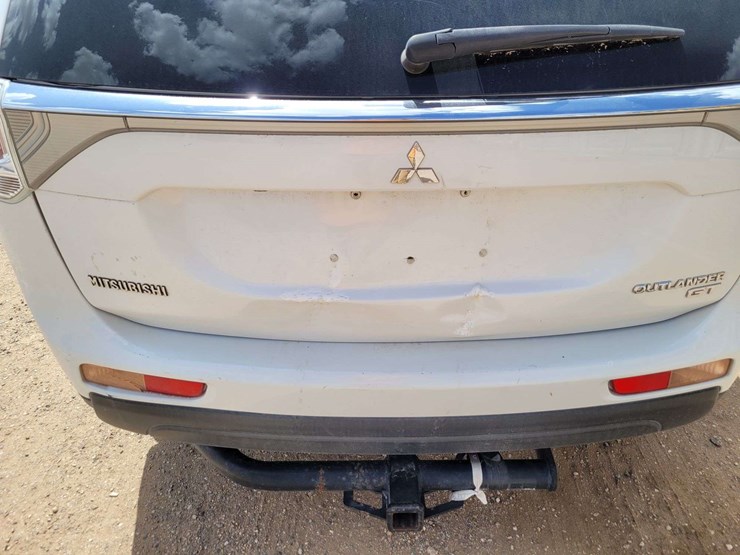 2014-mitsubishi-outlander-image-6