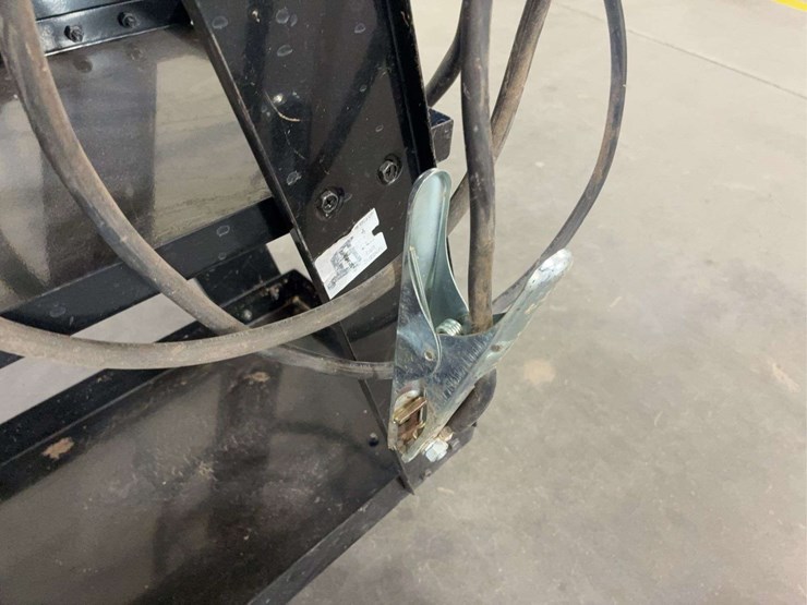 lincoln-electric-handy-core-wire-fees-welder-on-cart-image-9